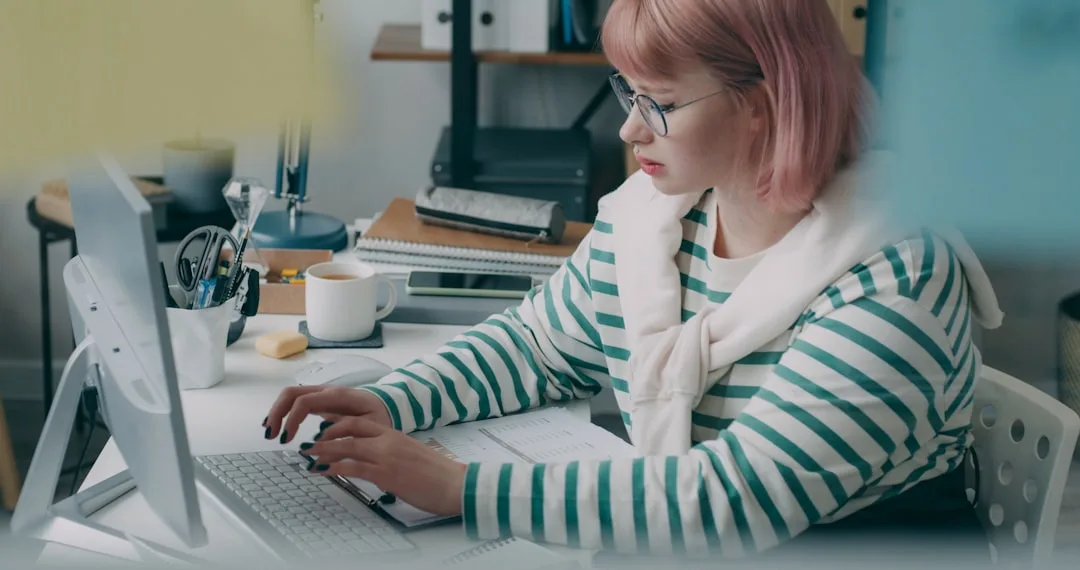 webmaster freelance créant un site internet professionnel pour artisan Loire-Atlantique